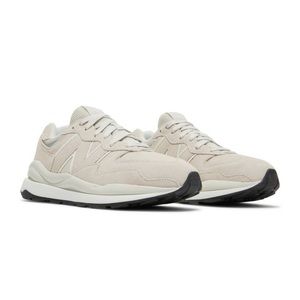 Women's New balance 57/40 in Moonbeam